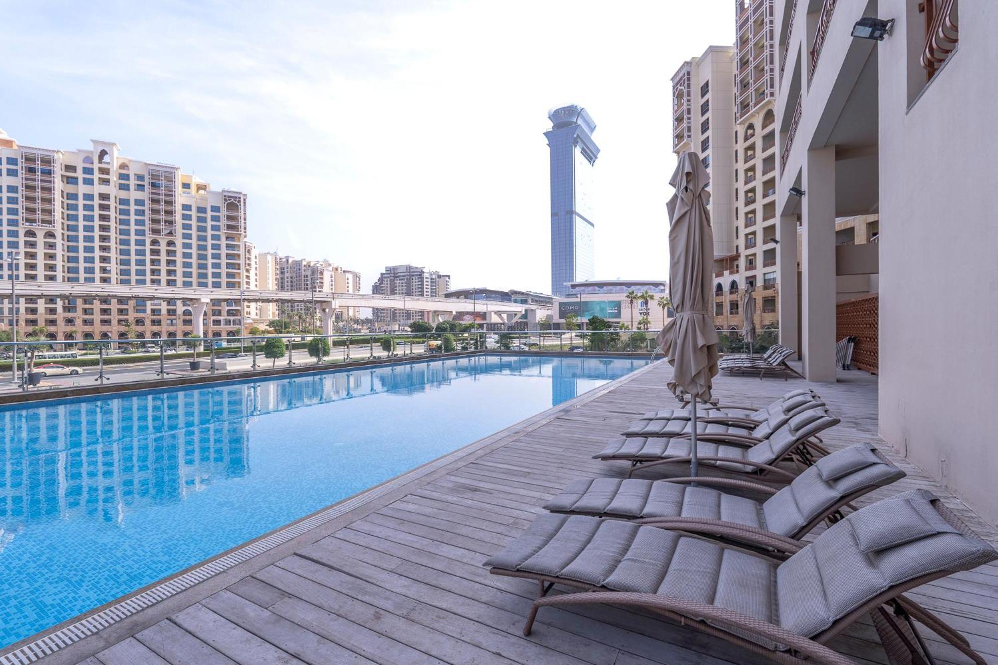 Palm Jumeirah Studio With Sea View Spacious Appartement Dubai Buitenkant foto