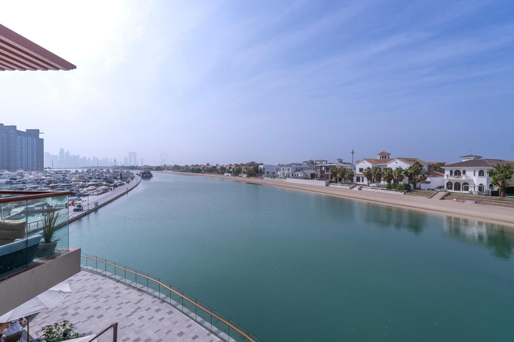 Palm Jumeirah Studio With Sea View Spacious Appartement Dubai Buitenkant foto