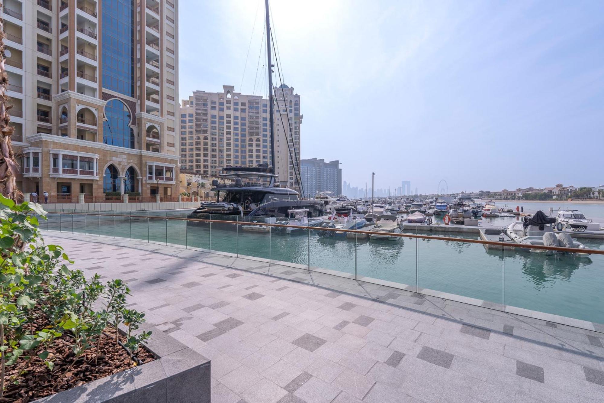 Palm Jumeirah Studio With Sea View Spacious Appartement Dubai Buitenkant foto